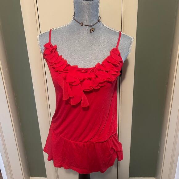 Red ruffled tank top - Picture 2 of 4